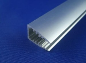 Profil do podświetlenia szklanej półki o grubości 6mm 2 metry